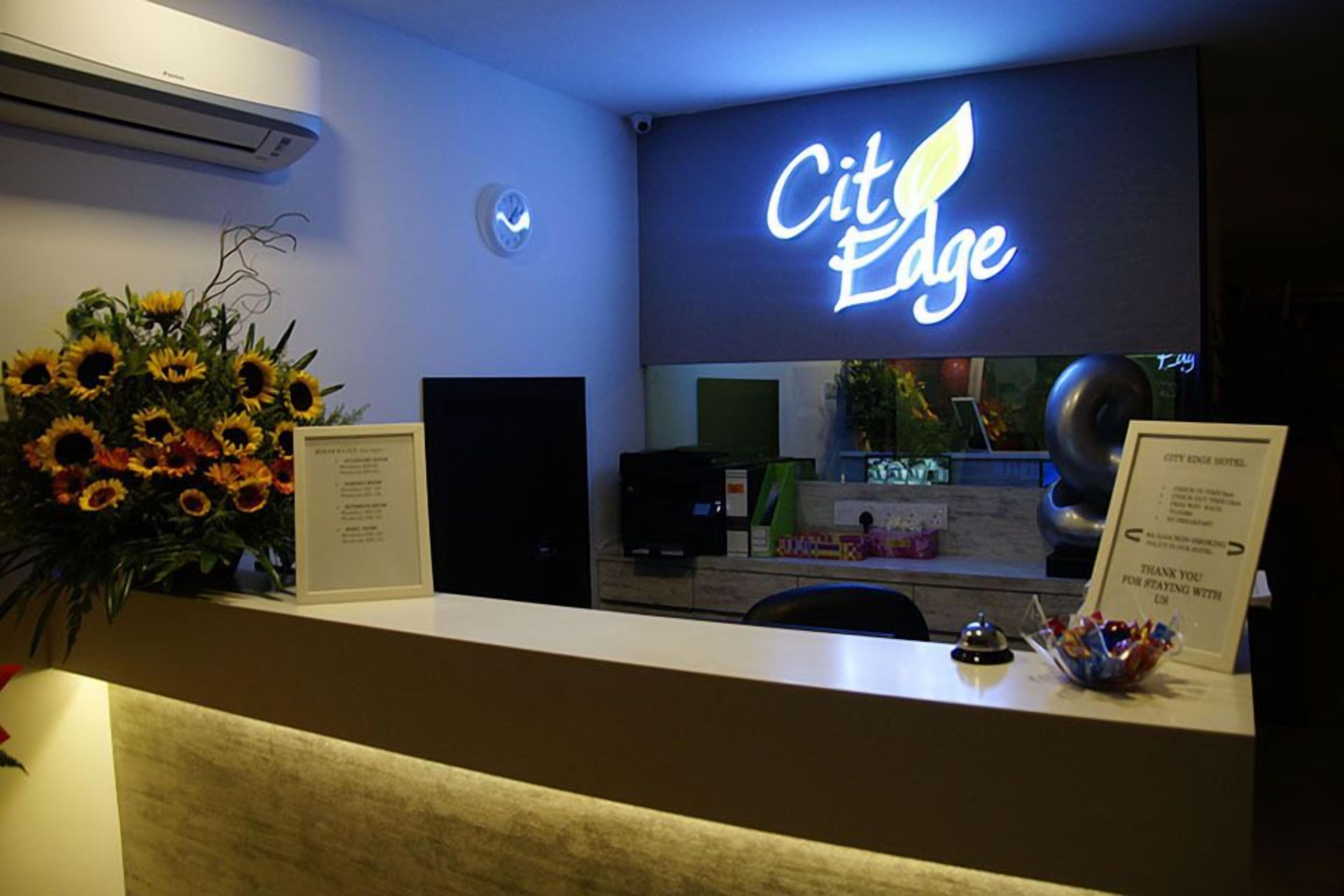 Swing & Pillows - Kl Cheras Maluri — Photos 3